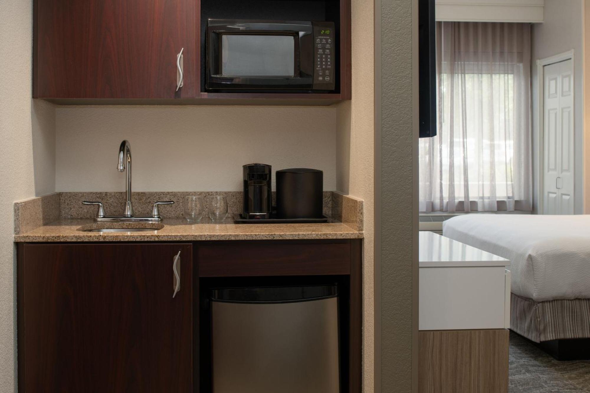 Springhill Suites By Marriott Медфорд Экстерьер фото